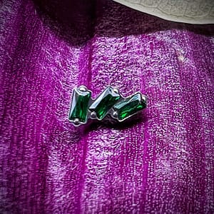 Top de titanio grado implante con circonitas verde esmeralda de 1,2mm