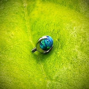 Bola de ópalo engastada en titanio grado implante 1,2mm