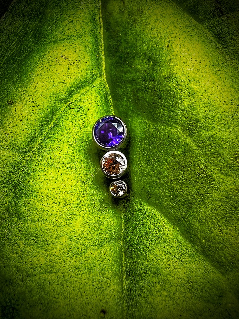 Cluster con 3 circonitas de color de titanio grado implante 1,2mm